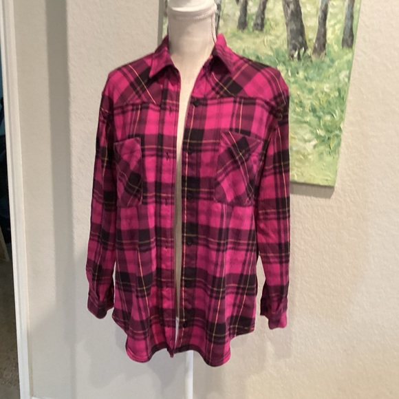 Time and Tru Fuchsia and Black Plaid Shirt - Picture 2 of 5